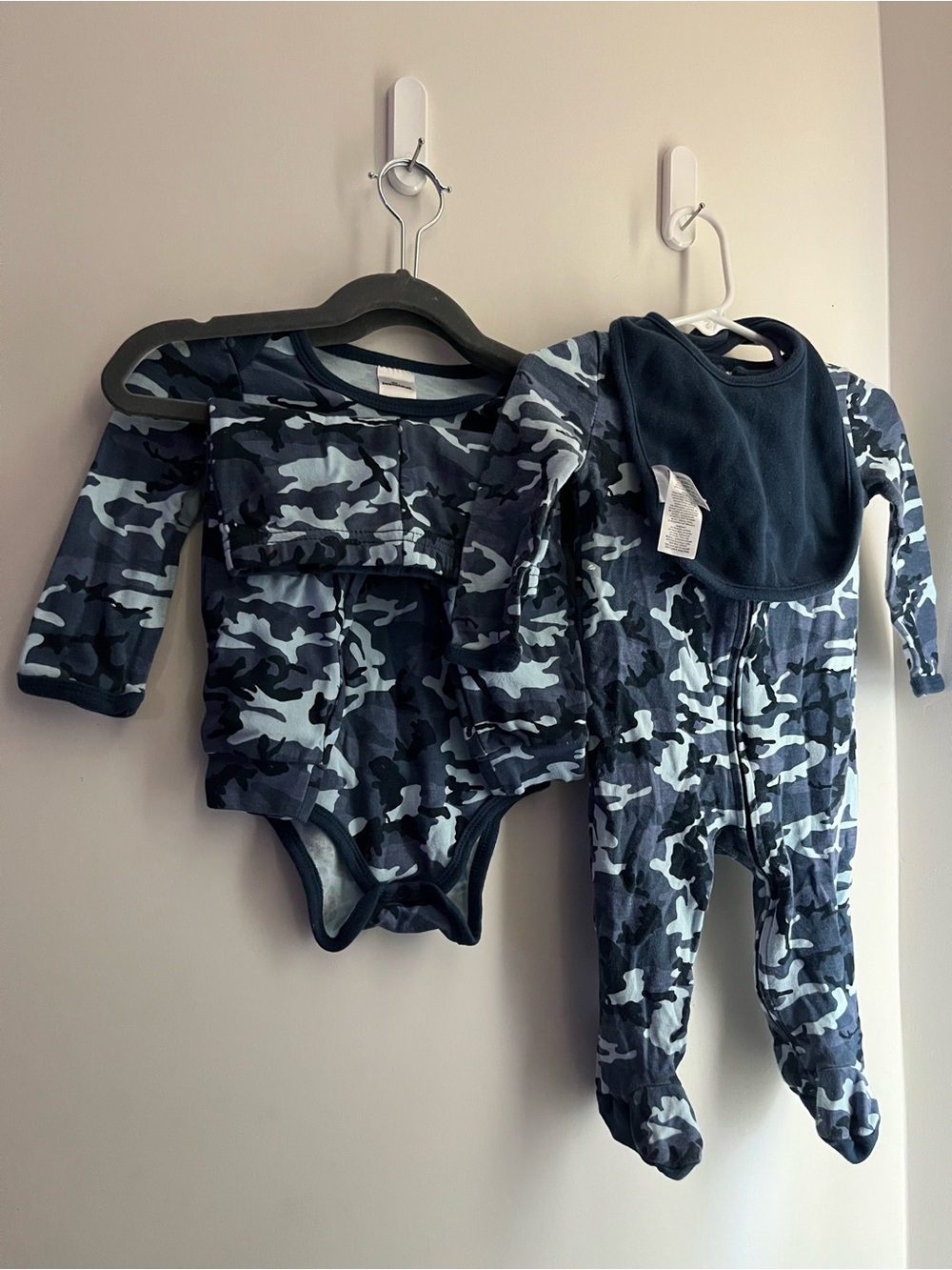 Navy Camo Long-Sleeve One-Piece & Bodysuit Set with Bib